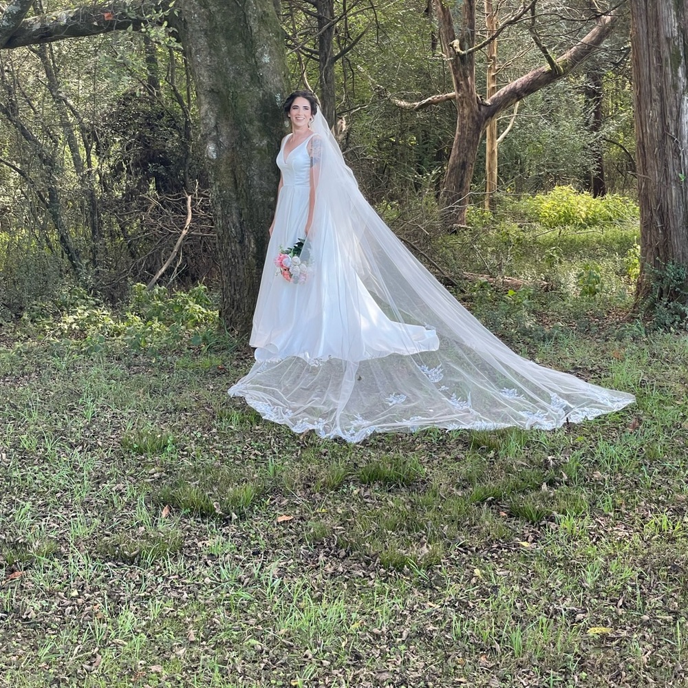 Elegant White Wedding Dress with Medium Train & Long Veil